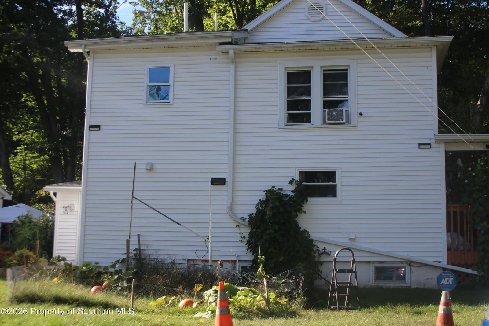 Property Photo:  2970 Frink Street  PA 18504 