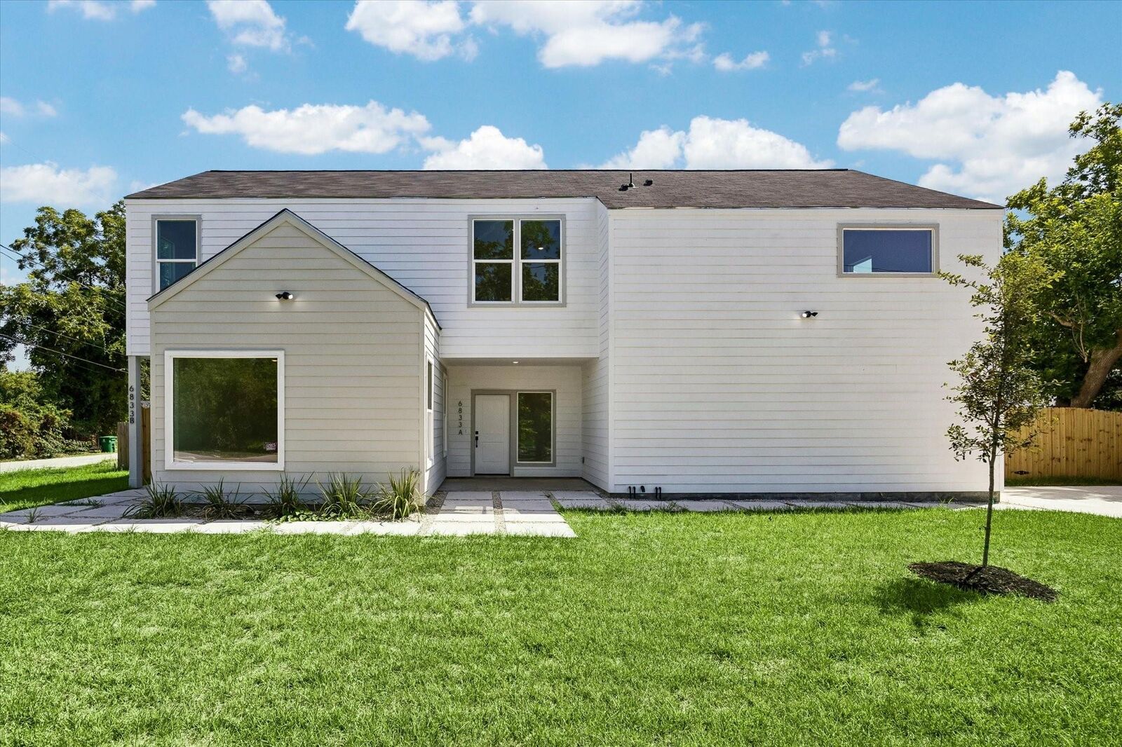 Property Photo:  6833 Cohn A And B  TX 77091 