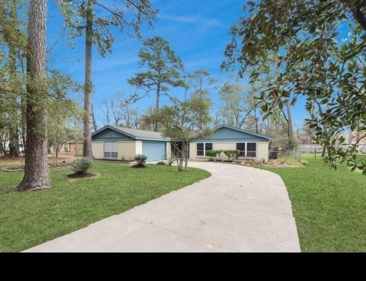 Property Photo: 26206 Maplewood Drive TX 77386
