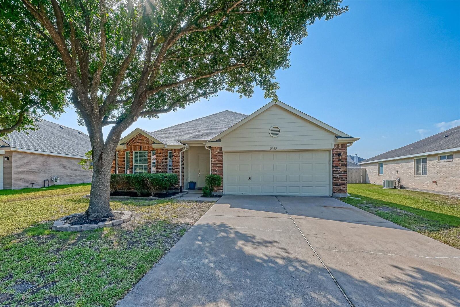 Property Photo:  8418 Woodland Knoll Lane  TX 77433 