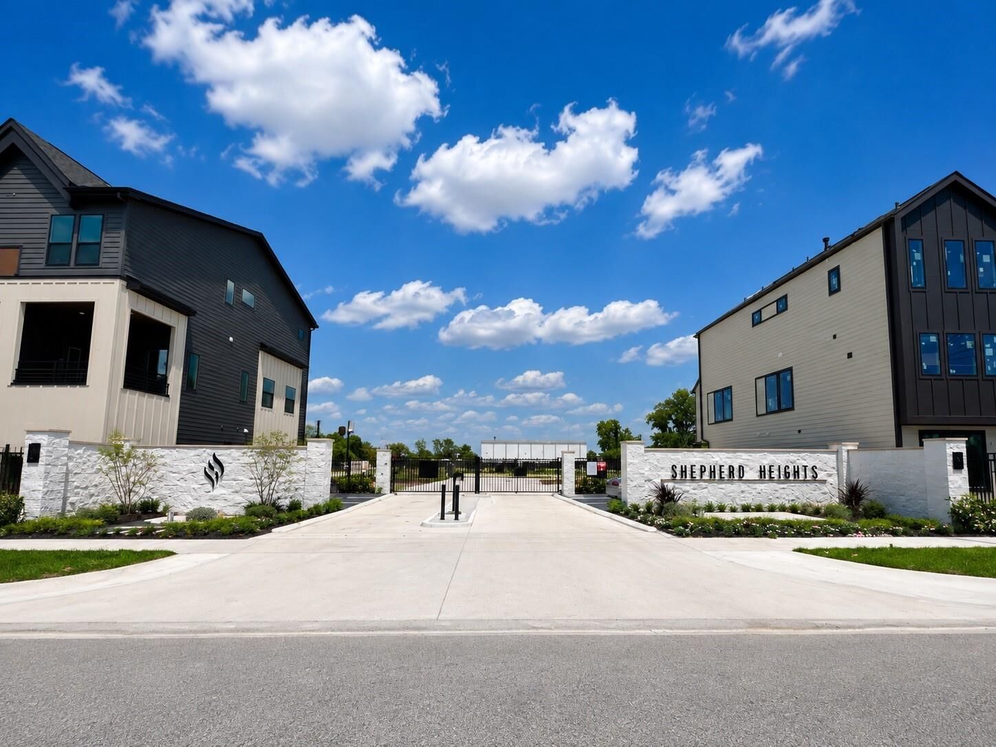 Property Photo:  507 Hillwood Heights Drive  TX 77091 