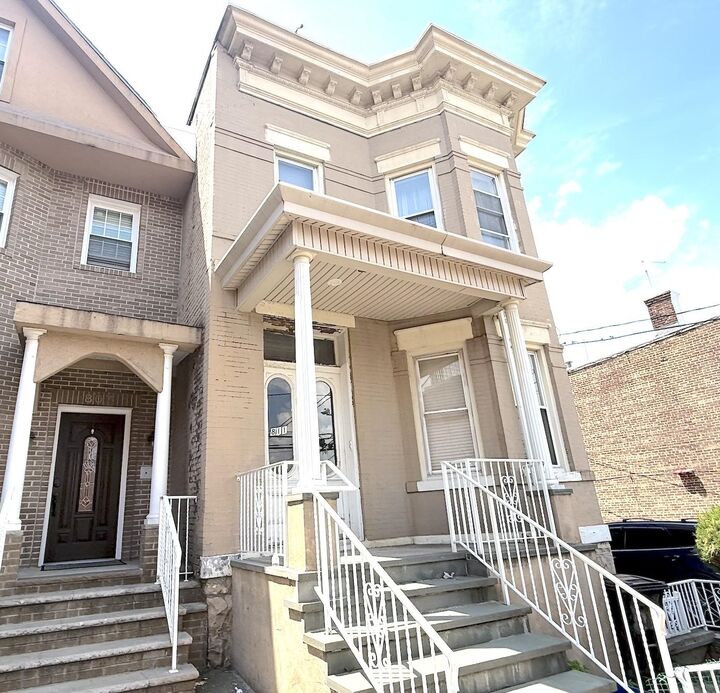 Property Photo: 811 Sip St NJ 07087