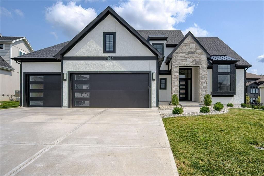 Property Photo: 12602 W 169th Terrace N/A KS 66221