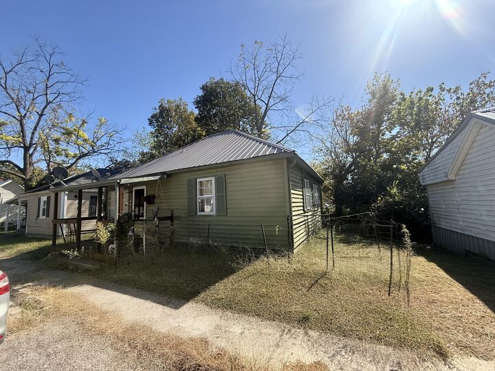Property Photo:  108 Stagg Street  KY 40330 