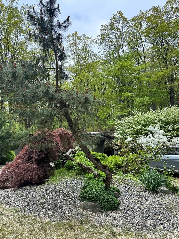 Property Photo:  301 Roaring Brook Road  NY 10514 