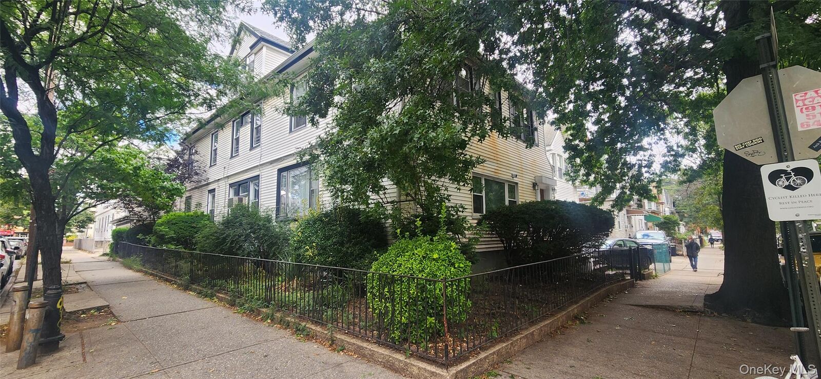 Property Photo: 94-01 40th Drive NY 11373