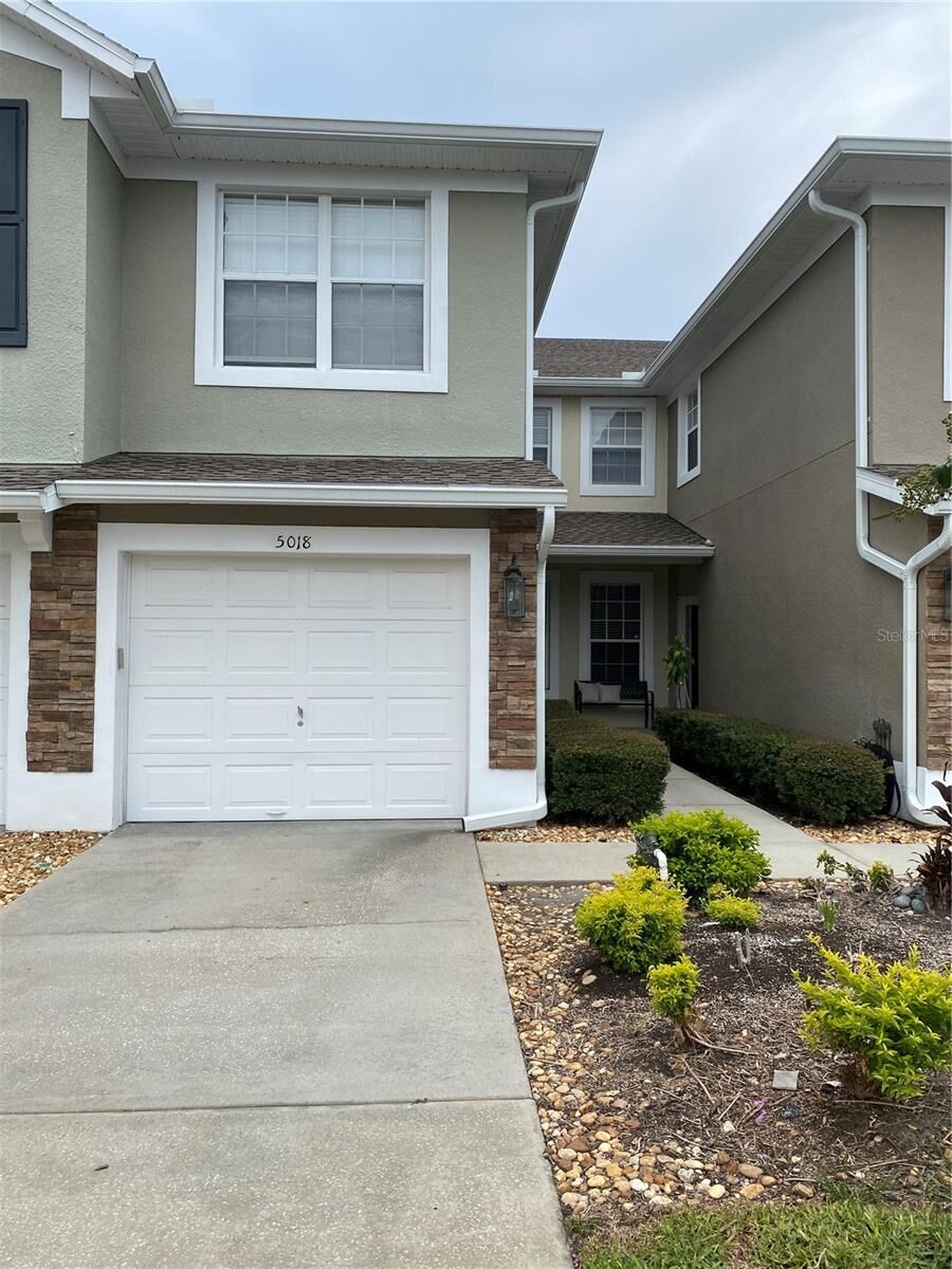 Property Photo:  5018 Maxon Terrace  FL 32771 
