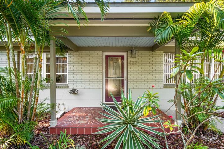 Property Photo:  422 W Louisiana Avenue  FL 33603 