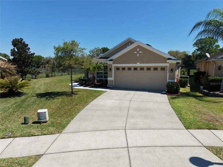 Property Photo:  15637 Carina Dr  FL 32828 