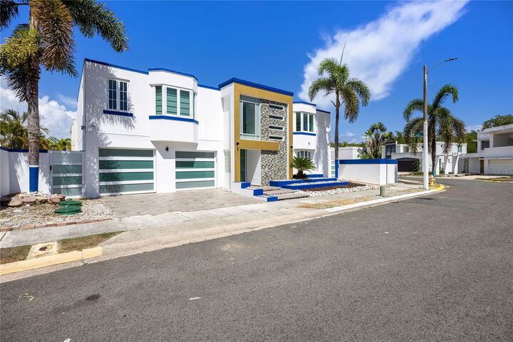Property Photo:  Calle Marbella 1238  PR 00979 