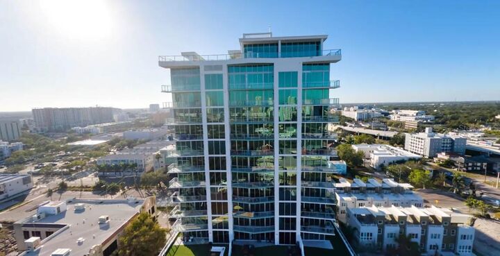 Property Photo: 777 3rd Avenue N 1503 FL 33701