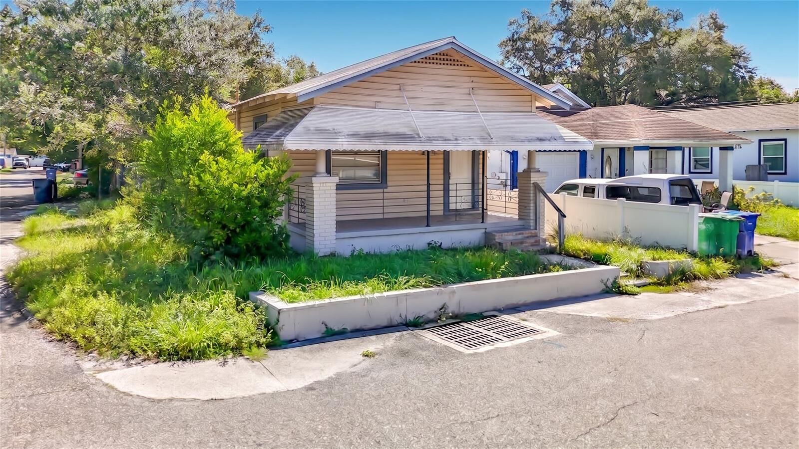 Property Photo:  2911 N 24th Street  FL 33605 