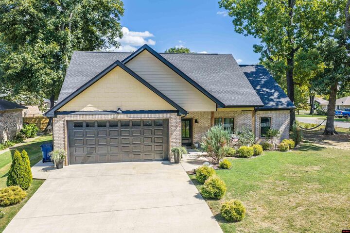 Property Photo:  1341 Hampshire Circle  AR 72653 