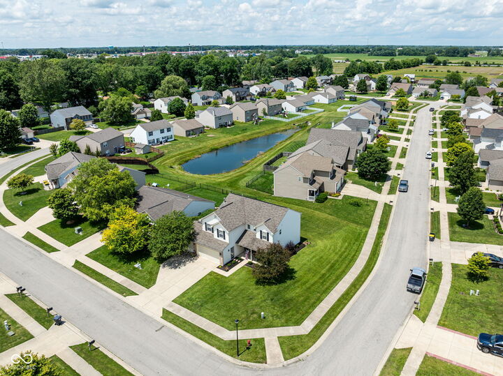 Property Photo:  2824 Sonnet Drive  IN 46013 