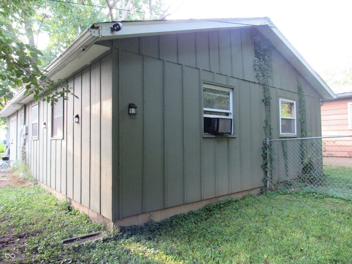 Property Photo: 506 Wayne Avenue IN 47933