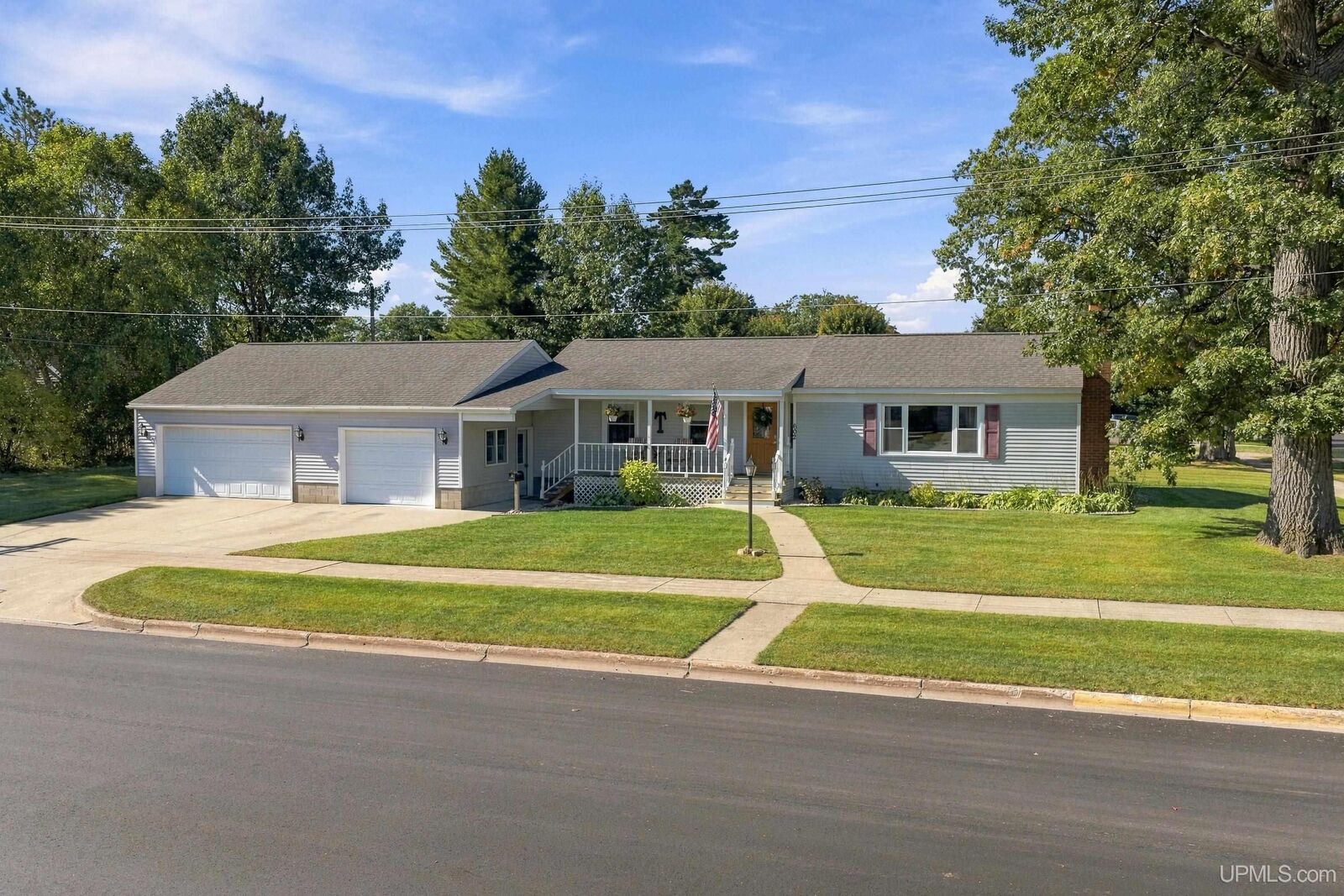 Property Photo:  602 S 11th Street  MI 49829 