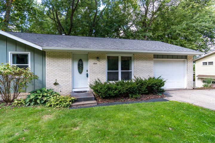 Property Photo: 3500 Cliffside Dr WI 54601