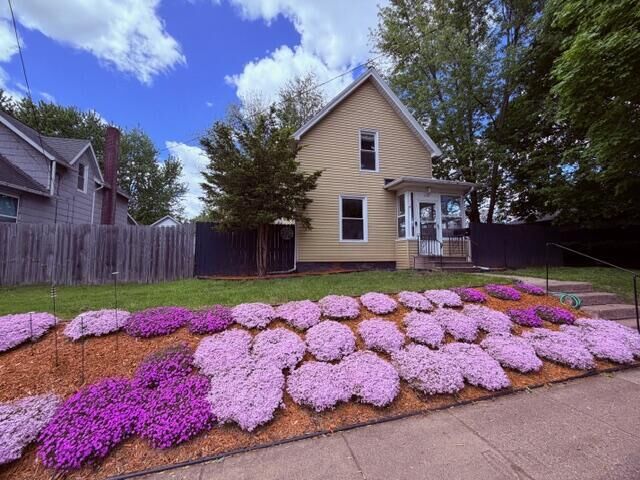 Property Photo:  228 N Thompson Street  MI 49202 
