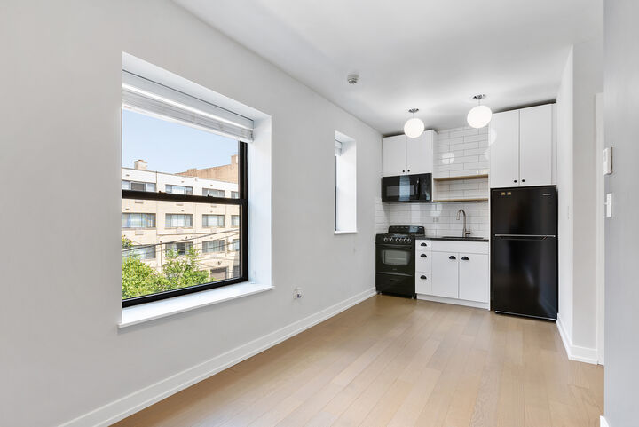 Property Photo:  6019 N Winthrop Avenue 306  IL 60660 