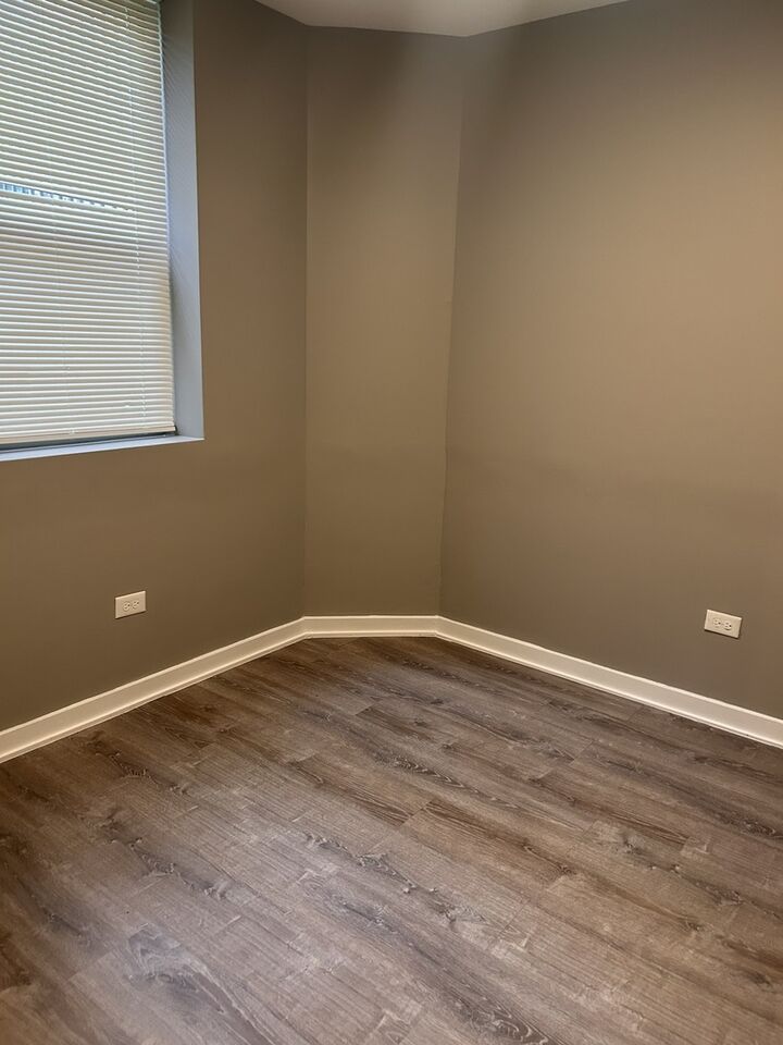 Property Photo: 4400 S Drexel Boulevard 307 IL 60653