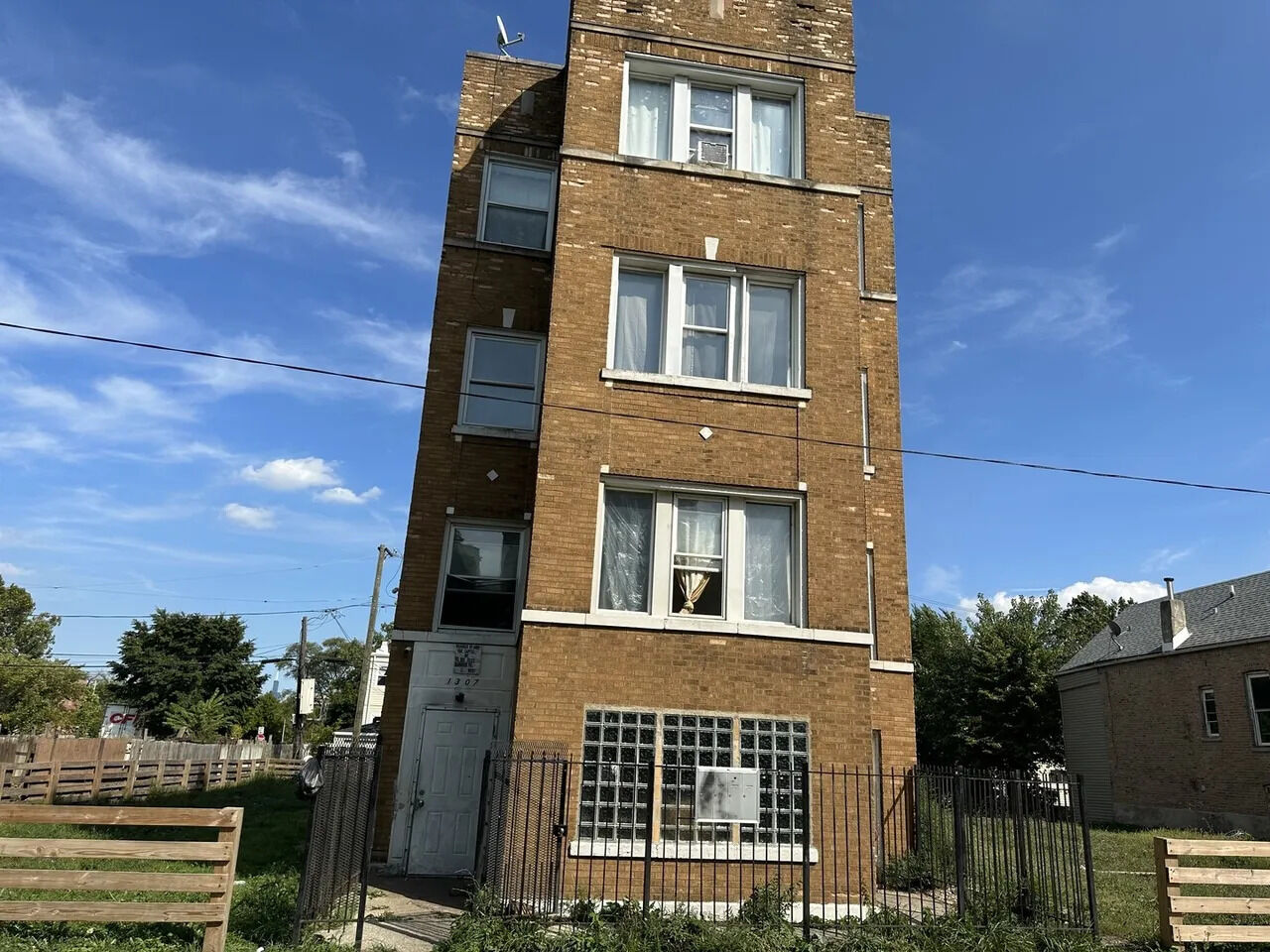 Property Photo:  1307 S Lawndale Avenue 2  IL 60623 