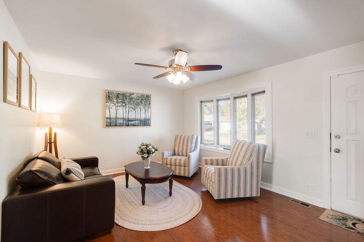 Property Photo:  844 Voyager Drive  IL 60103 