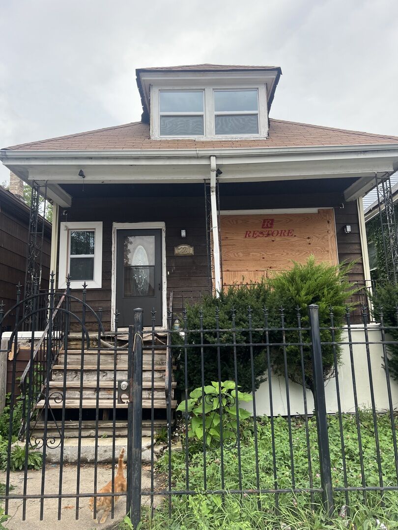 Property Photo:  1220 W 74th Street  IL 60636 