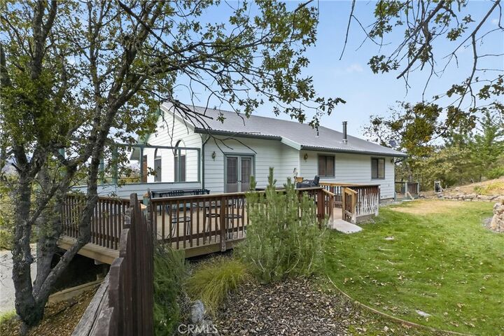 Property Photo:  1522 Oak Valley Drive  CA 96097 