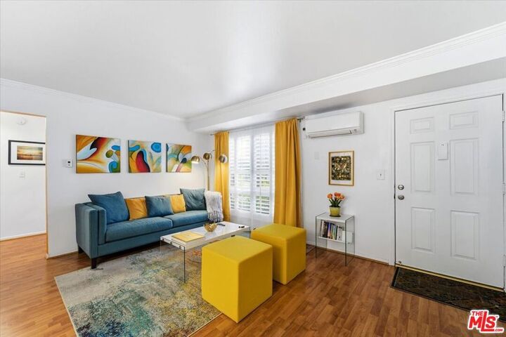 Property Photo: 22030 Calvert Street 6 CA 91367