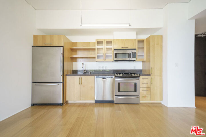 Property Photo:  1111 S Grand Avenue 819  CA 90015 