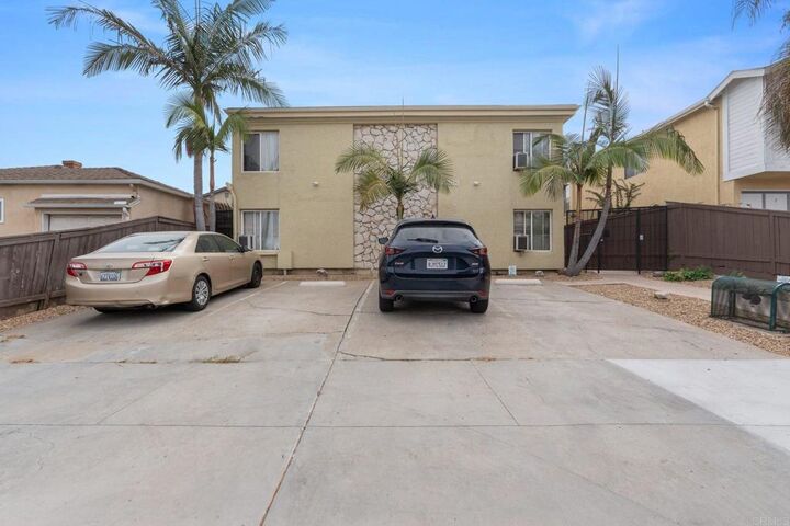 Property Photo:  4483 Winona Avenue Unit 5  CA 92115 
