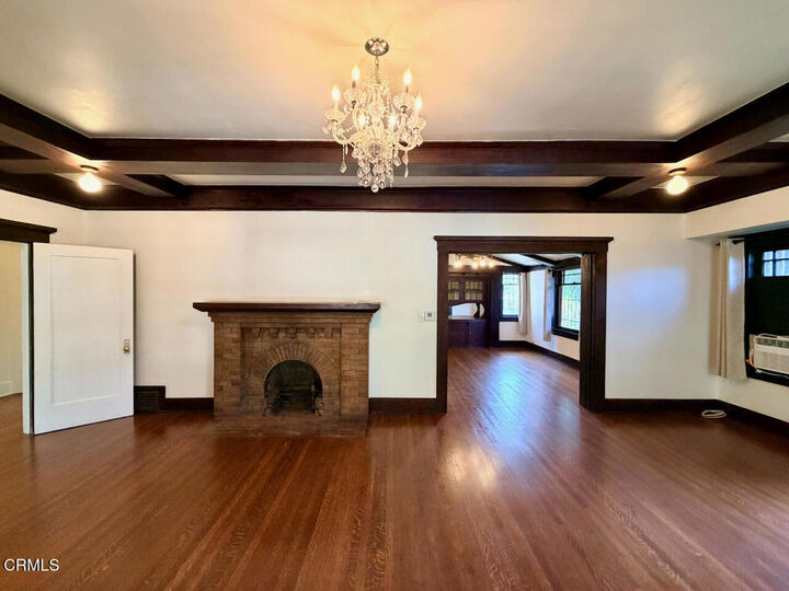 Property Photo:  1614 Golden Gate Avenue  CA 90026 