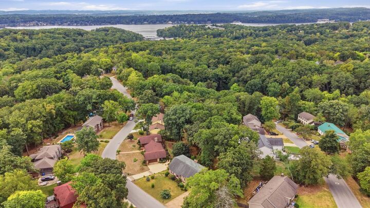 Property Photo: 1624 Starboard Drive TN 37343