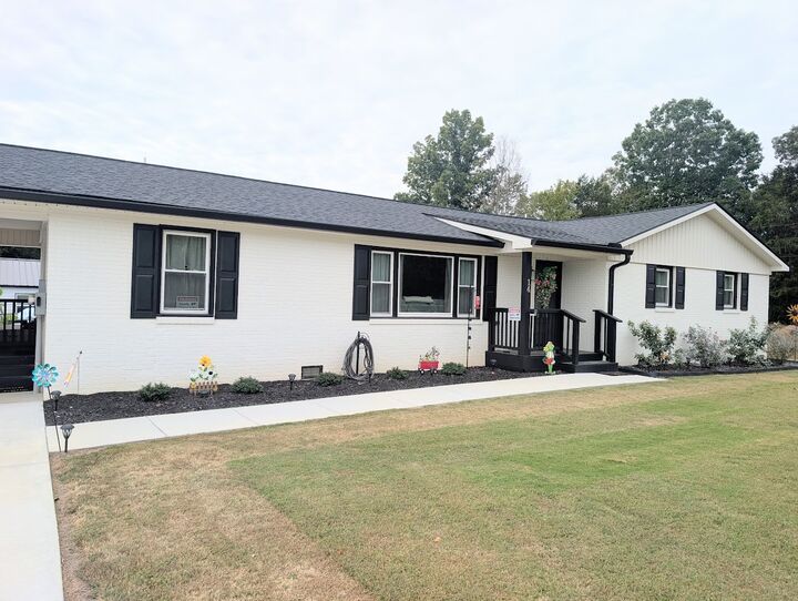 Property Photo:  14 Simmons Cir  TN 37334 