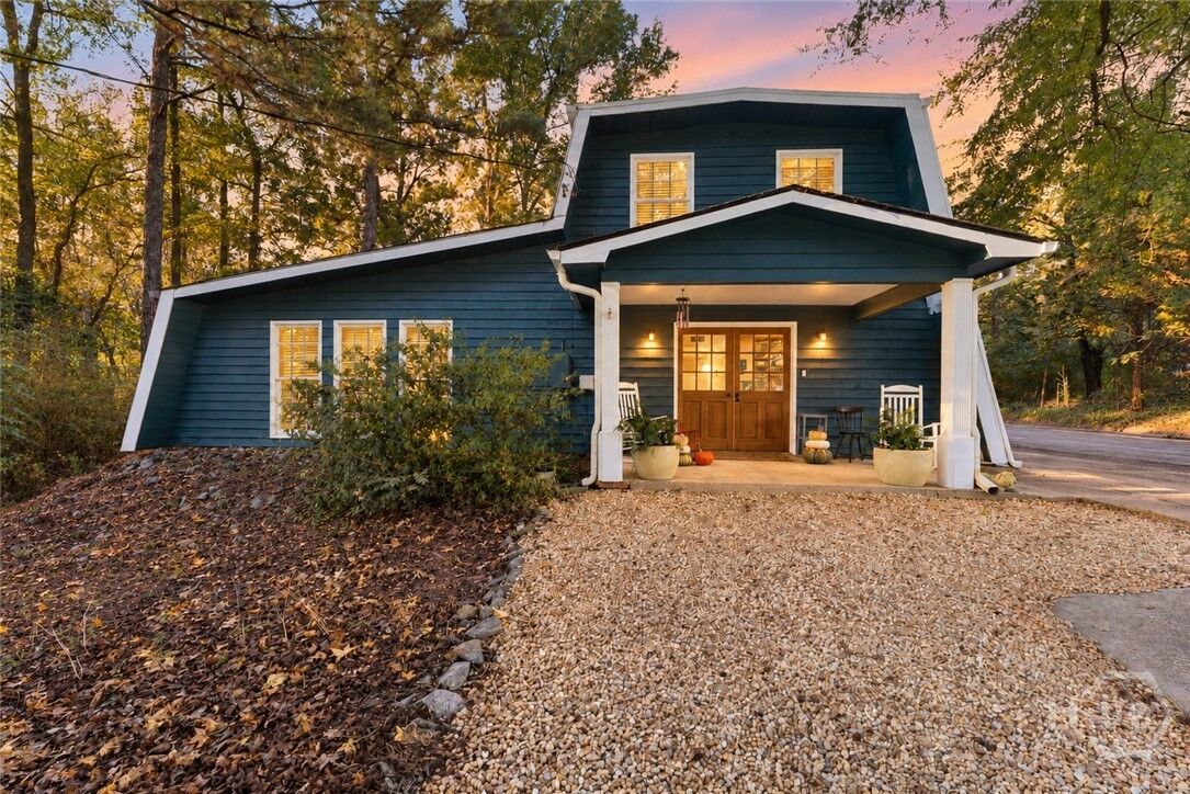 Property Photo:  100 Hidden Hills Lane  GA 30605 