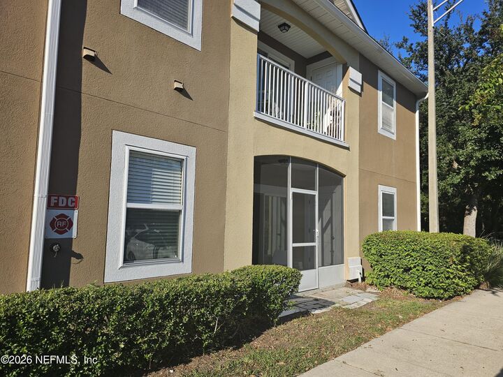 Property Photo:  6935 Ortega Woods Drive 5-1  FL 32244 