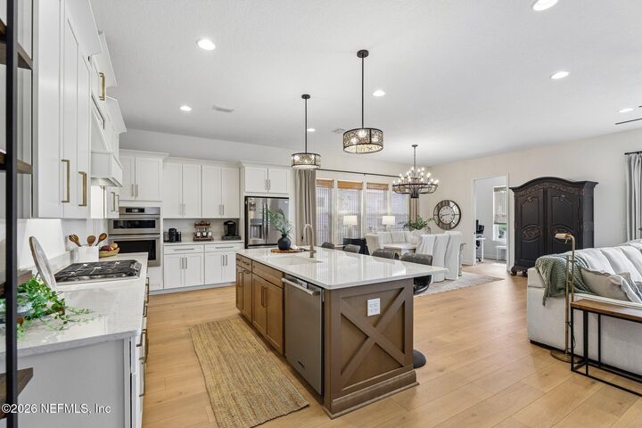 Property Photo:  136 Iris Creek Drive  FL 32092 