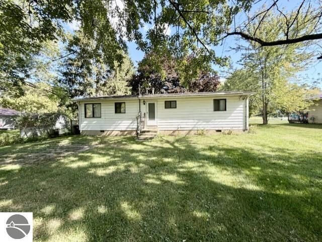 Property Photo: 510 S Mill Street MI 48880