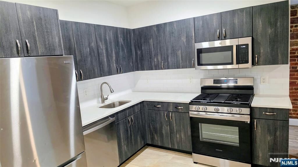 Property Photo: 292 Stuyvesant Avenue 290 NJ 07071
