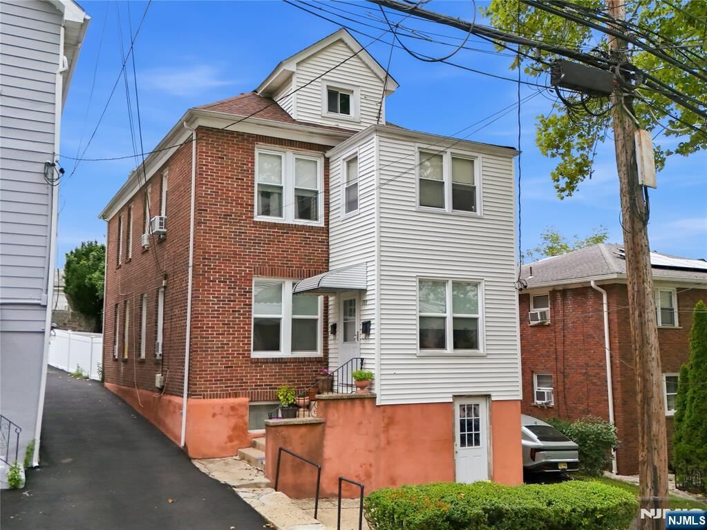 Property Photo:  100 Hancox Avenue  NJ 07110 