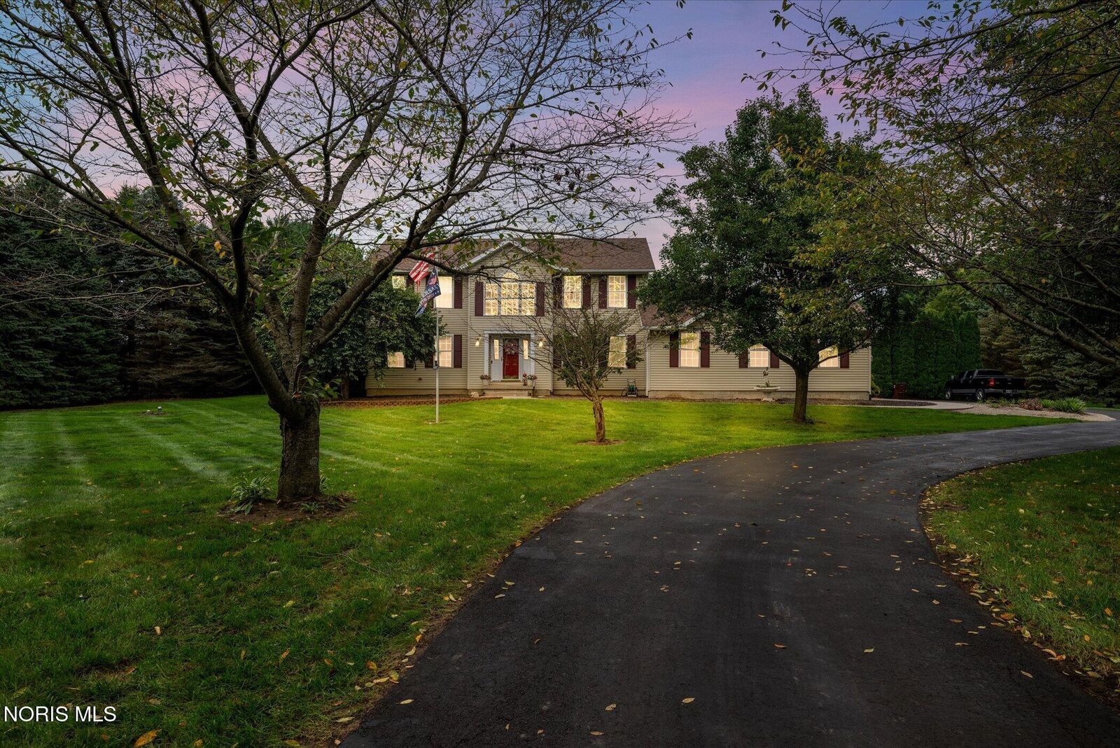 Property Photo:  1522 County Road B  OH 43558 
