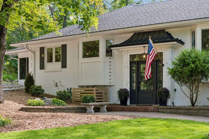 Property Photo:  2312 Sheridan Hills Road  MN 55391 