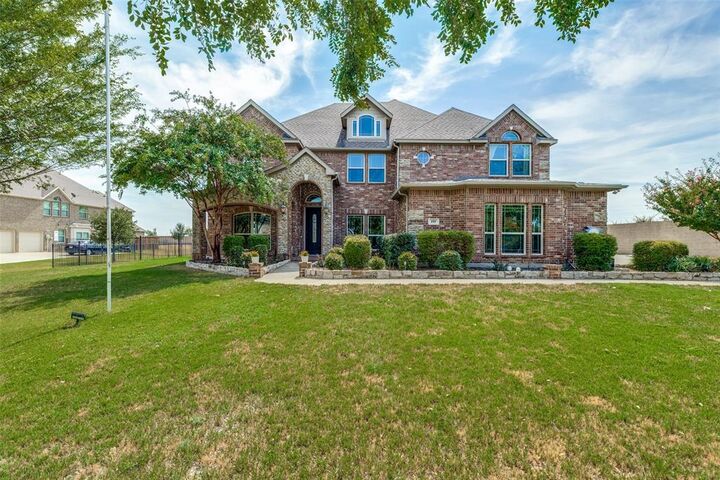 Property Photo:  195 Las Colinas Trail  TX 76227 