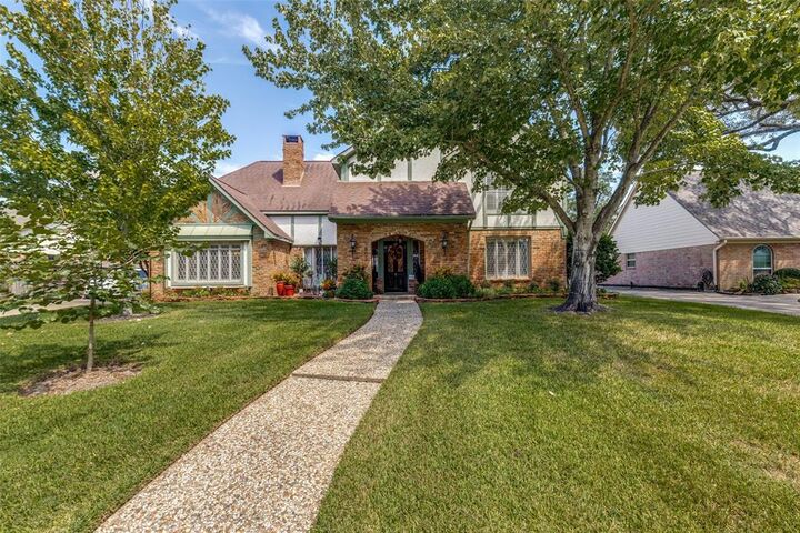 Property Photo:  807 Longview Drive  TX 77478 