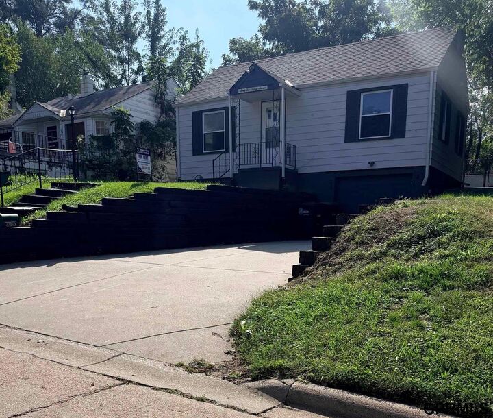 Property Photo:  6537 Franklin Street  NE 68108 