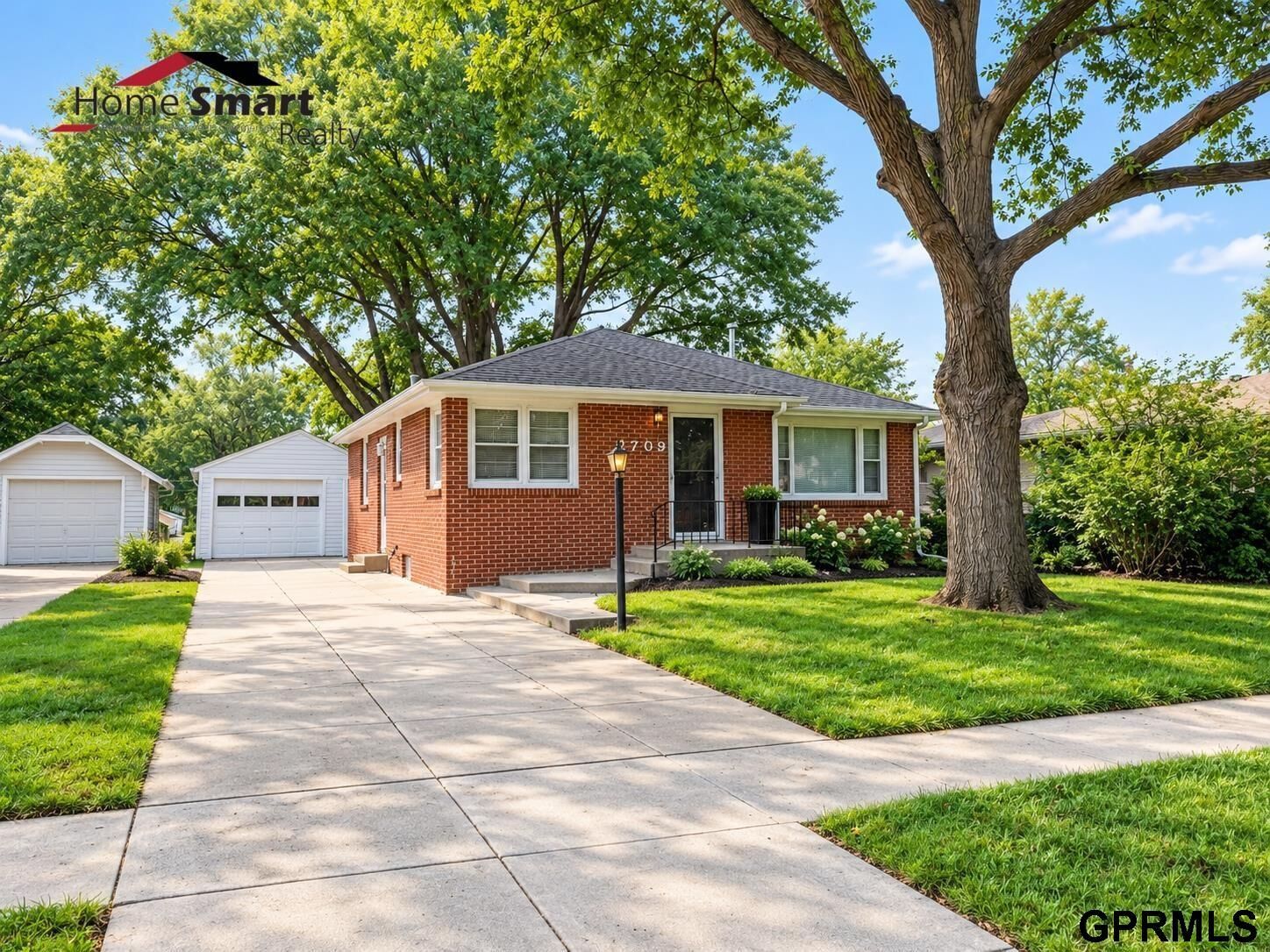 Property Photo:  2709 S 12 Street  NE 68502 