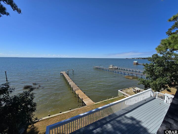 Property Photo:  154 Baycliff Trail  NC 27948 