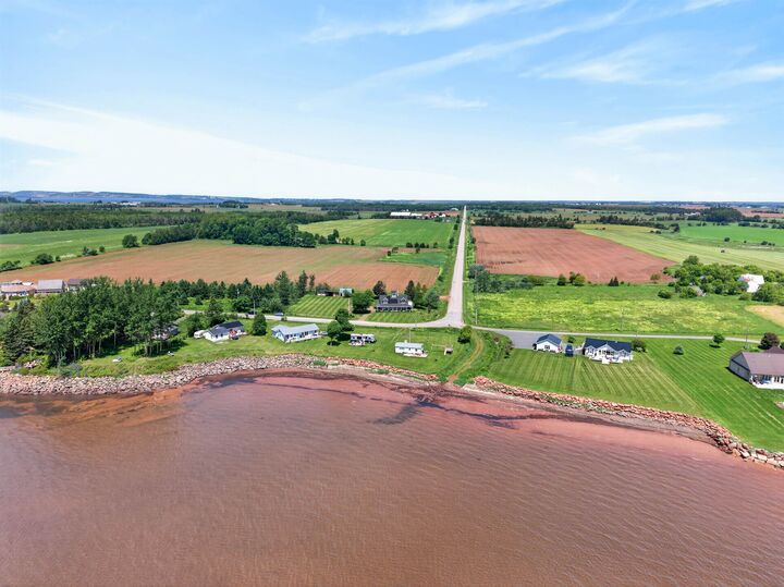Property Photo: 1088 McInnis Point Road PE C0A 2E0