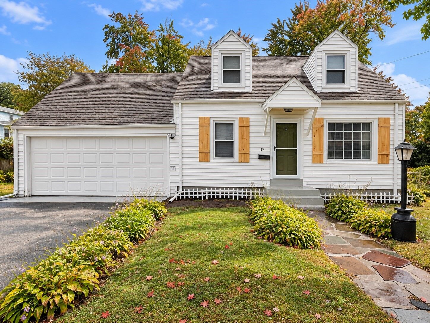 Property Photo:  17 Royal St  MA 01001 