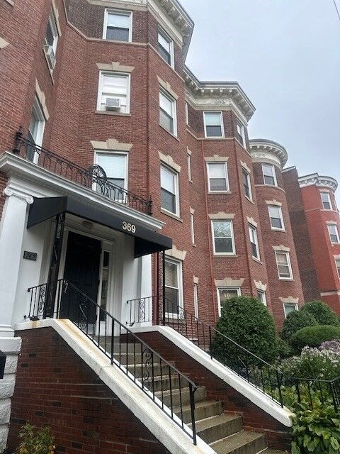 Property Photo:  369 Tappan 20  MA 02445 